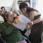 Juventud de Galicia y Granada se unen para llevar alegría a los mayores: una gira flamenca que despierta sonrisas y recuerdos